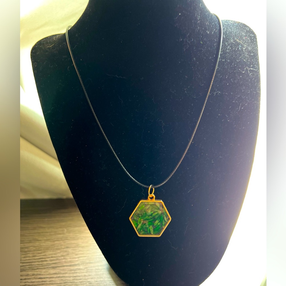 🍀Lucky rice pendant - Picture 1 of 5